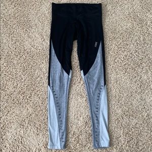 pink Victoria’s secret yoga leggings